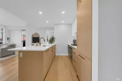 Kitchen Photo of 101 5007 Ash Street, Vancouver, BC