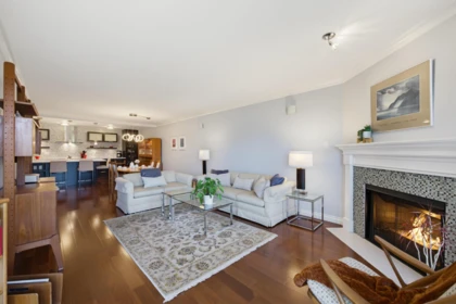 304 1490 Pennyfarthing Drive, Vancouver, BC, Vancouver — Apartment/Condo for sale