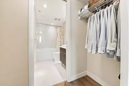 Entry Foyer Photo of 323 1588 E Hastings Street, Vancouver, BC