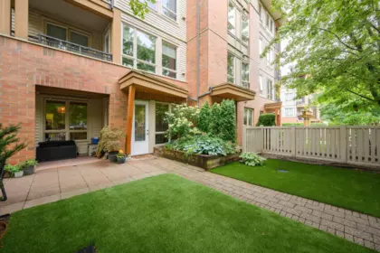 112 2601 Whiteley Court, North Vancouver, BC, North Vancouver — Apartment/Condo for sale