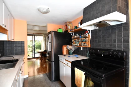 Pantry Photo of 15855 Alder Place, Surrey, BC