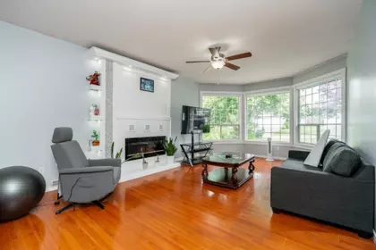 Kitchen Photo of 14926 83a Avenue, Surrey, BC