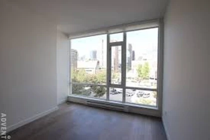 Breakfast Nook Photo of 810 161 W Georgia Street, Vancouver, BC