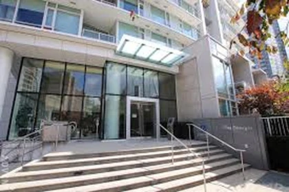 Exterior Rear Photo of 810 161 W Georgia Street, Vancouver, BC