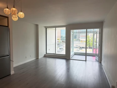 Office / Den Photo of 810 161 W Georgia Street, Vancouver, BC