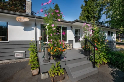 12157 250 Street, Maple Ridge, BC, Maple Ridge — Single Family Residence for sale