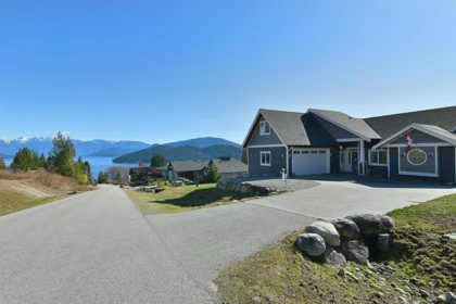 Exterior Rear Photo of 605 Woodland Avenue, Gibsons, BC