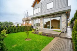 2 3674 Oxford Street, Vancouver, BC