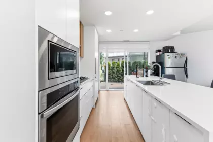 Kitchen Island Photo of 3 10160 133 Street, Surrey, BC