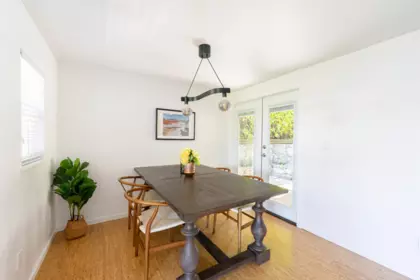 Breakfast Nook Photo of 3341 Marine Drive, West Vancouver, BC