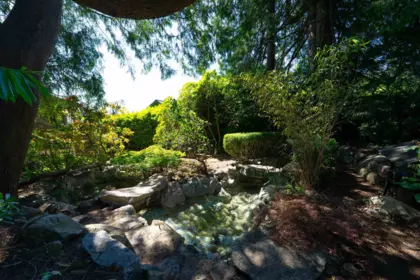Front Yard Photo of 3341 Marine Drive, West Vancouver, BC