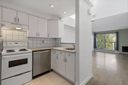 Pantry Photo of 3 1355 W 4th Avenue, Vancouver, BC