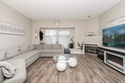 Family Room Photo of 15 21535 88 Avenue, Langley, BC
