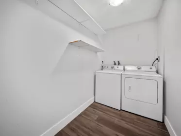Walk-In Closet Photo of 318 1561 Vidal Street, White Rock, BC