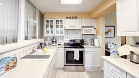 Office / Den Photo of 901 5615 Hampton Place, Vancouver, BC