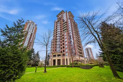1801 6833 Station Hill Drive, Burnaby, BC, Burnaby — Apartment/Condo for sale
