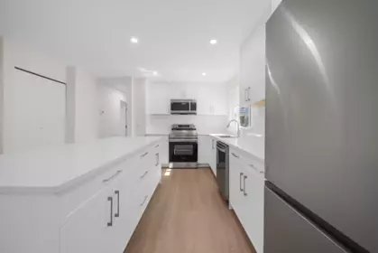 Walk-In Closet Photo of 32114 Mouat Drive, Abbotsford, BC