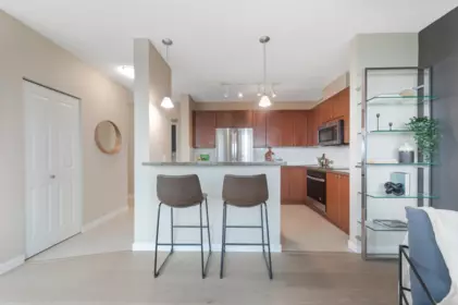 2203 15 E Royal Avenue, New Westminster, BC, New Westminster — Apartment/Condo for sale