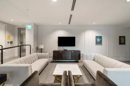 Hallway Photo of 507 2435 Kingsway, Vancouver, BC