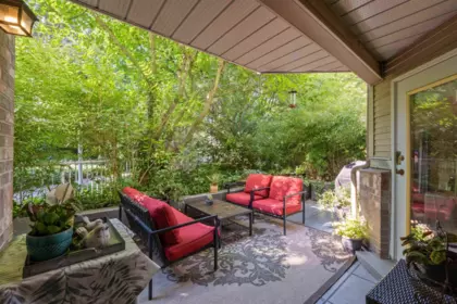 Front Yard Photo of 105 16137 83 Avenue, Surrey, BC