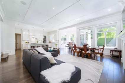 Breakfast Nook Photo of 13062 15a Avenue, Surrey, BC