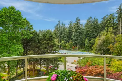 Dining Area Photo of 603 6188 Patterson Avenue, Burnaby, BC