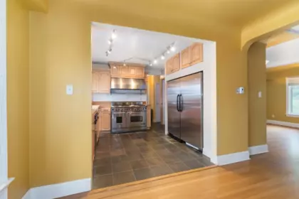 Walk-In Closet Photo of 4037 Nithsdale Street, Burnaby, BC