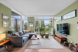 308 135 W 2nd Street, North Vancouver, BC