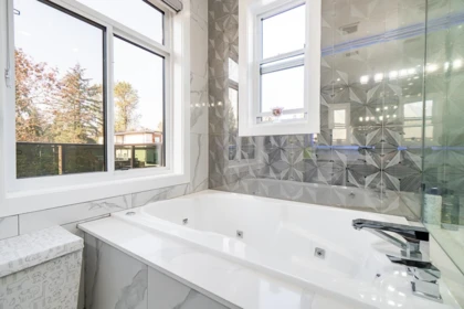 Hallway Photo of 9076 147 Street, Surrey, BC