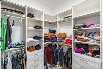Mudroom Photo of 9076 147 Street, Surrey, BC