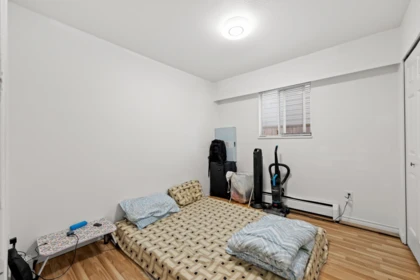 Hot Tub / Spa Photo of 1070 E 40th Avenue, Vancouver, BC