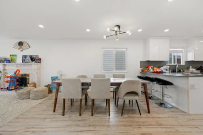 Kitchen Photo of 1070 E 40th Avenue, Vancouver, BC