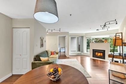 Family Room Photo of 203 2401 Hawthorne Avenue, Port Coquitlam, BC