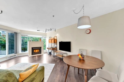 Kitchen Photo of 203 2401 Hawthorne Avenue, Port Coquitlam, BC
