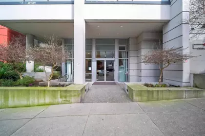 303 1211 Melville Street, Vancouver, BC, Vancouver — Apartment/Condo for sale
