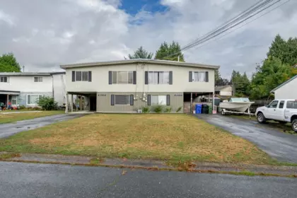 45217 Lazenby Road, Chilliwack, BC, Chilliwack — Duplex for sale