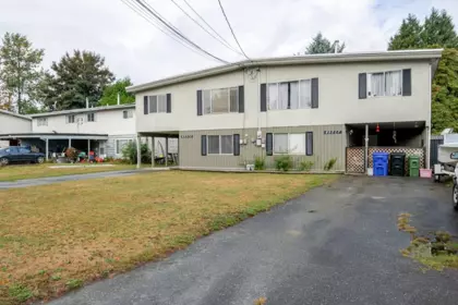 45217 Lazenby Road, Chilliwack, BC, Chilliwack — Duplex for sale