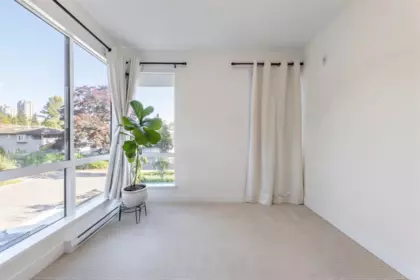 Basement Recreation Room Photo of 204 7133 14th Avenue, Burnaby, BC