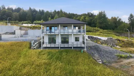 51045 Boulder Drive, Chilliwack, BC, Chilliwack — Single Family Residence for sale