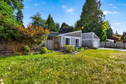21598 Spring Avenue, Maple Ridge, BC, Maple Ridge — Single Family Residence for sale