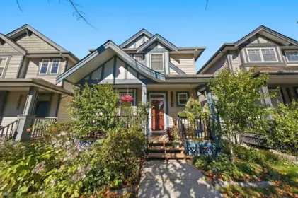 18589 67 Avenue, Surrey, BC, Surrey — Single Family Residence for sale