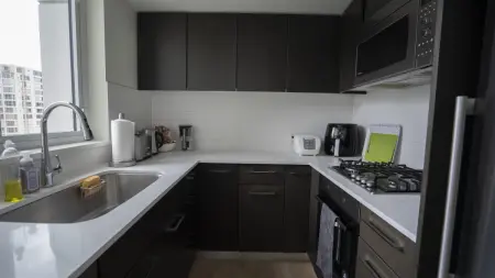 1101 7733 Firbridge Way, Richmond, BC, Richmond — Apartment/Condo for sale