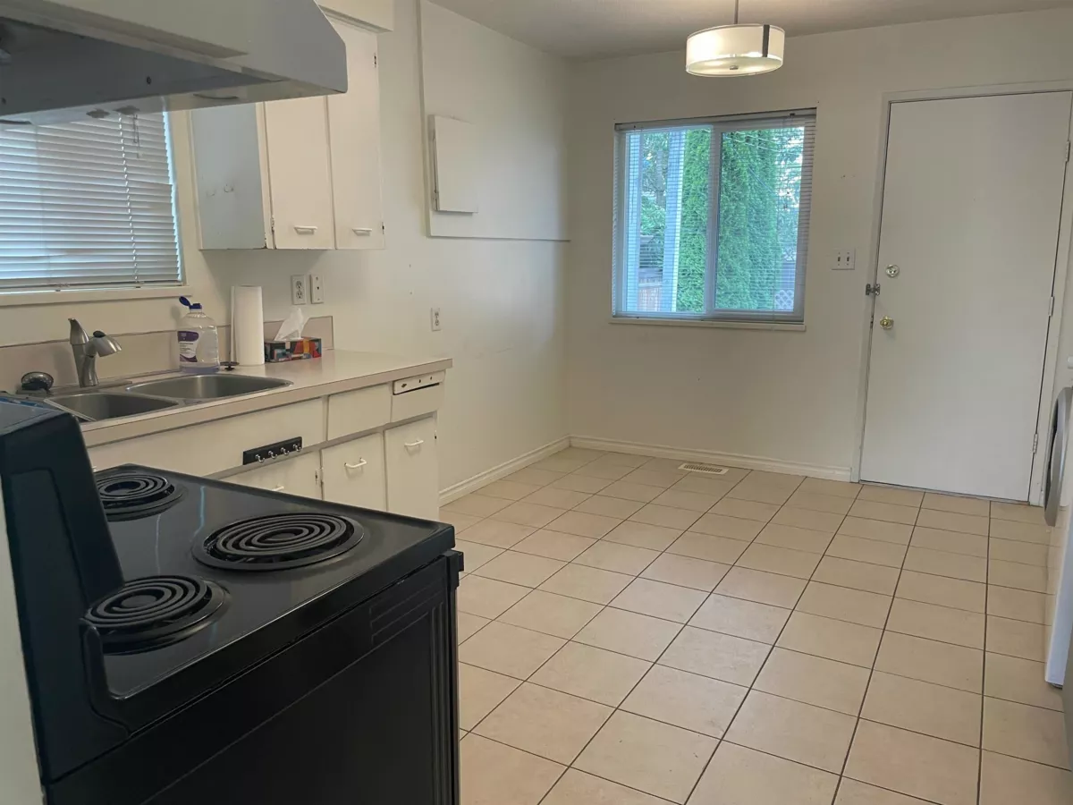 Family Room Photo of 8427 -8431 Shaughnessy Street, Vancouver, BC