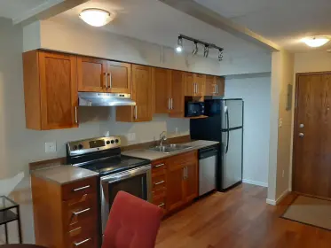 210 1945 Woodway Place, Burnaby, BC, Burnaby — Apartment/Condo for sale