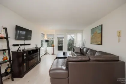 309 1870 E Southmere Crescent, Surrey, BC, Surrey — Apartment/Condo for sale
