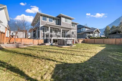 52706 Stonewood Place, Rosedale, BC, Rosedale — Single Family Residence for sale