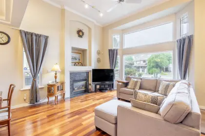 878 Riverside Drive, Port Coquitlam, BC, Port coquitlam — Single Family Residence for sale