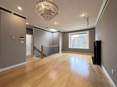 7037 Duff Street, Vancouver, BC, Vancouver — Single Family Residence for sale