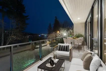 834 Washington Drive, Port Moody, BC, Port moody — Single Family Residence for sale
