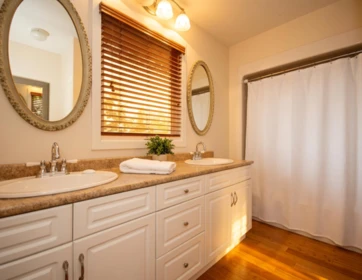 Breakfast Nook Photo of 20308 27 Avenue, Langley, BC